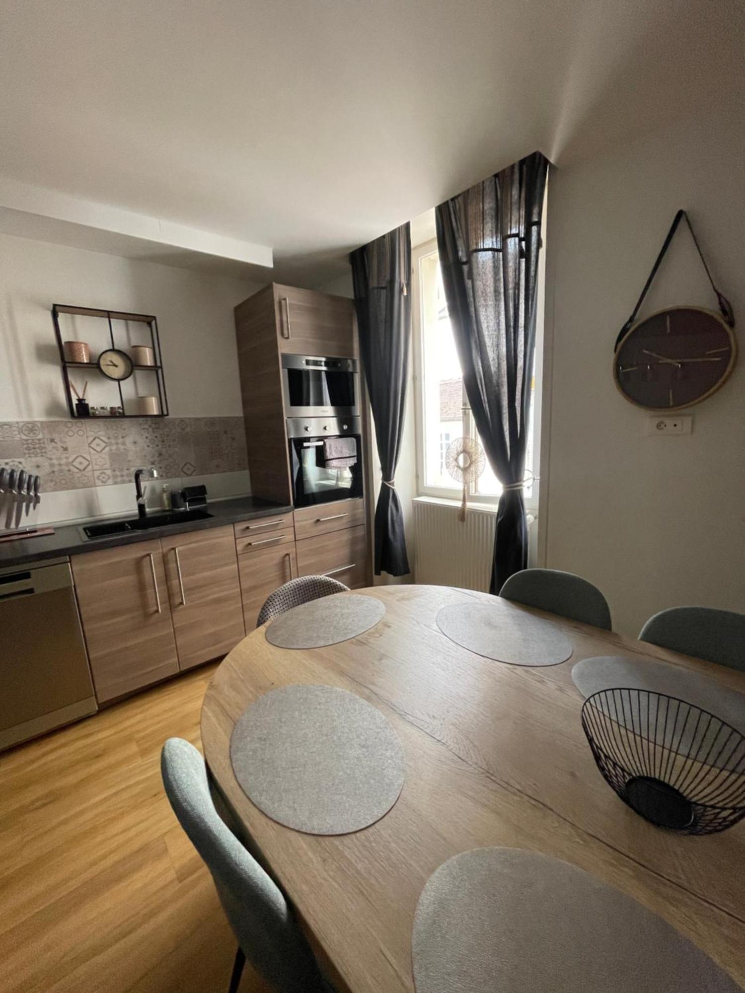 Appartement Moderne Centre Ville, 5 Personnes, 65 M2 Semur-en-Auxois Εξωτερικό φωτογραφία